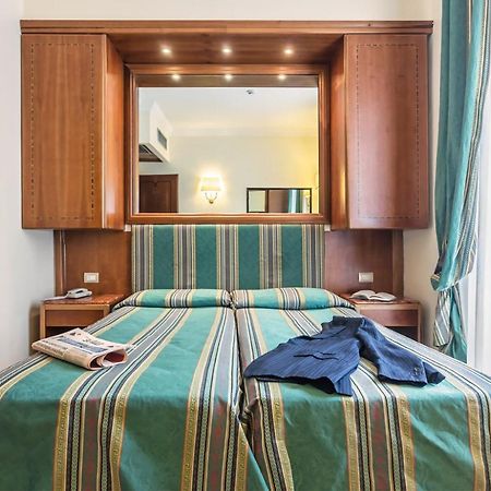Raeli Hotel Siracusa Roma Esterno foto