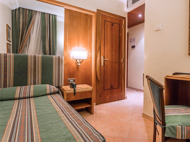 Raeli Hotel Siracusa Roma Esterno foto