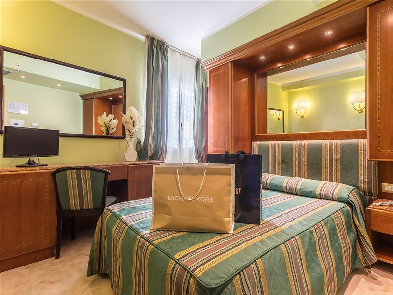 Raeli Hotel Siracusa Roma Esterno foto