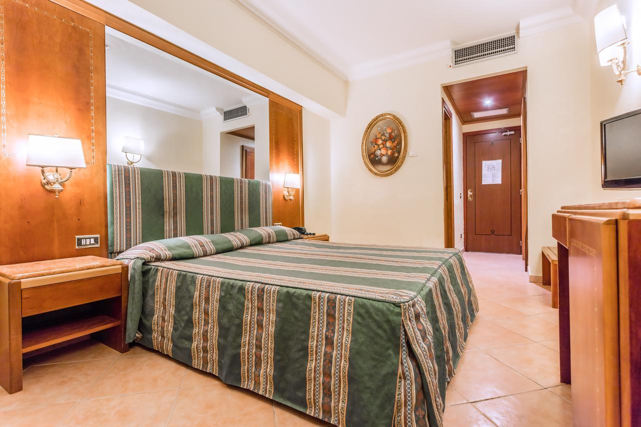 Raeli Hotel Siracusa Roma Esterno foto