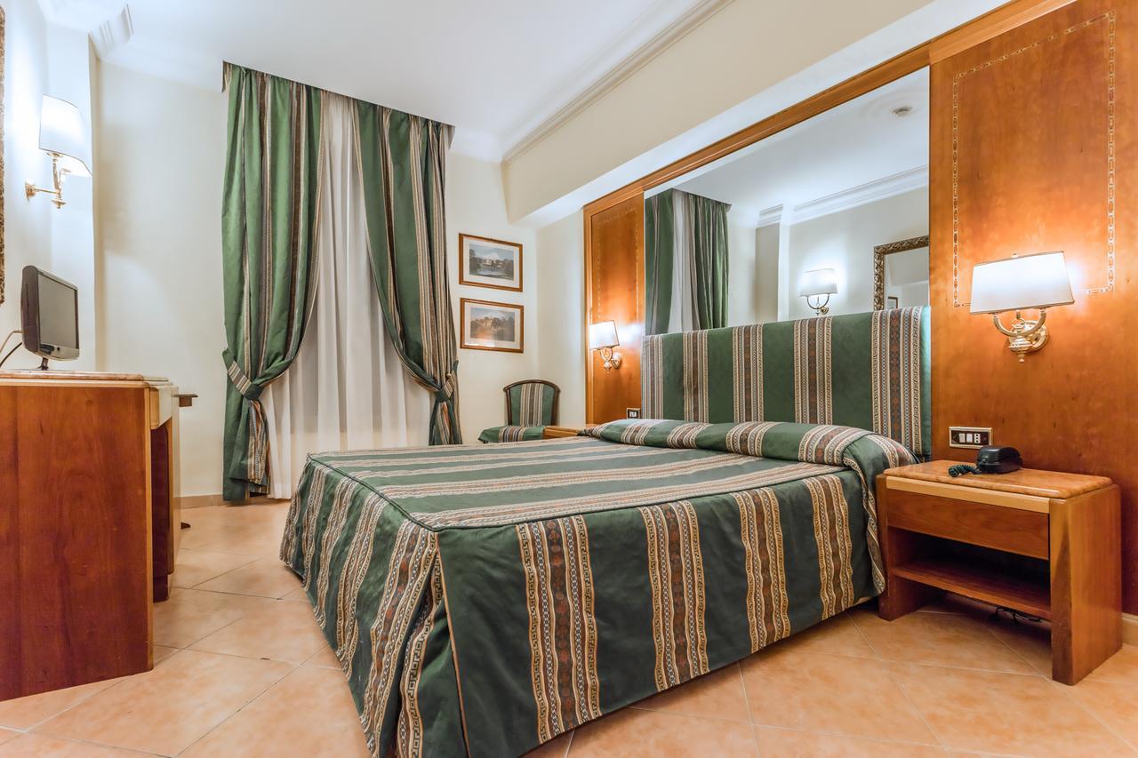 Raeli Hotel Siracusa Roma Esterno foto