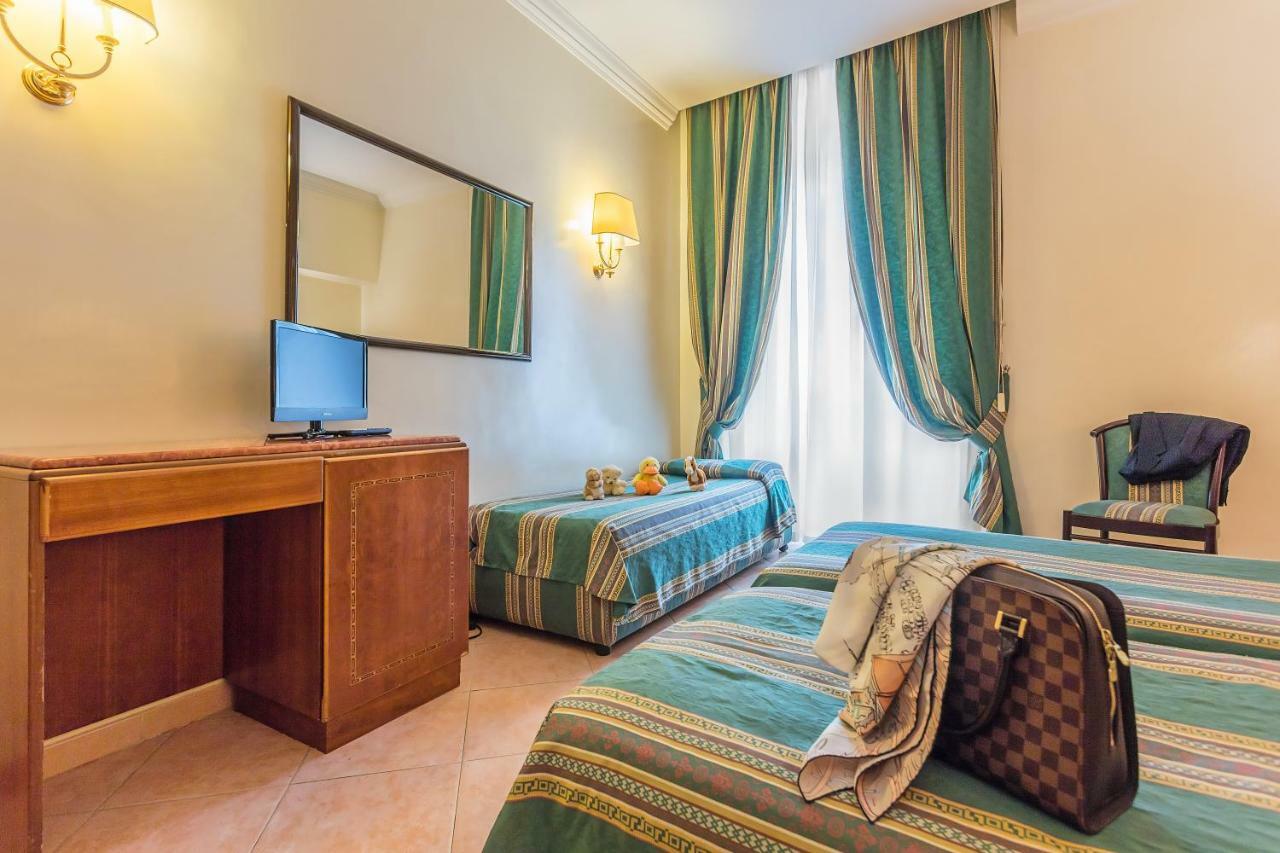 Raeli Hotel Siracusa Roma Esterno foto